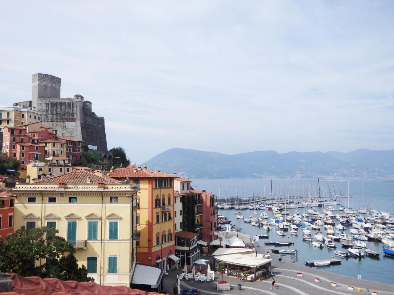Apartamento Apartamento de 35 m² en Lerici, con 1 habitación Exterior foto